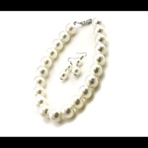 Large Pearl Necklace Set